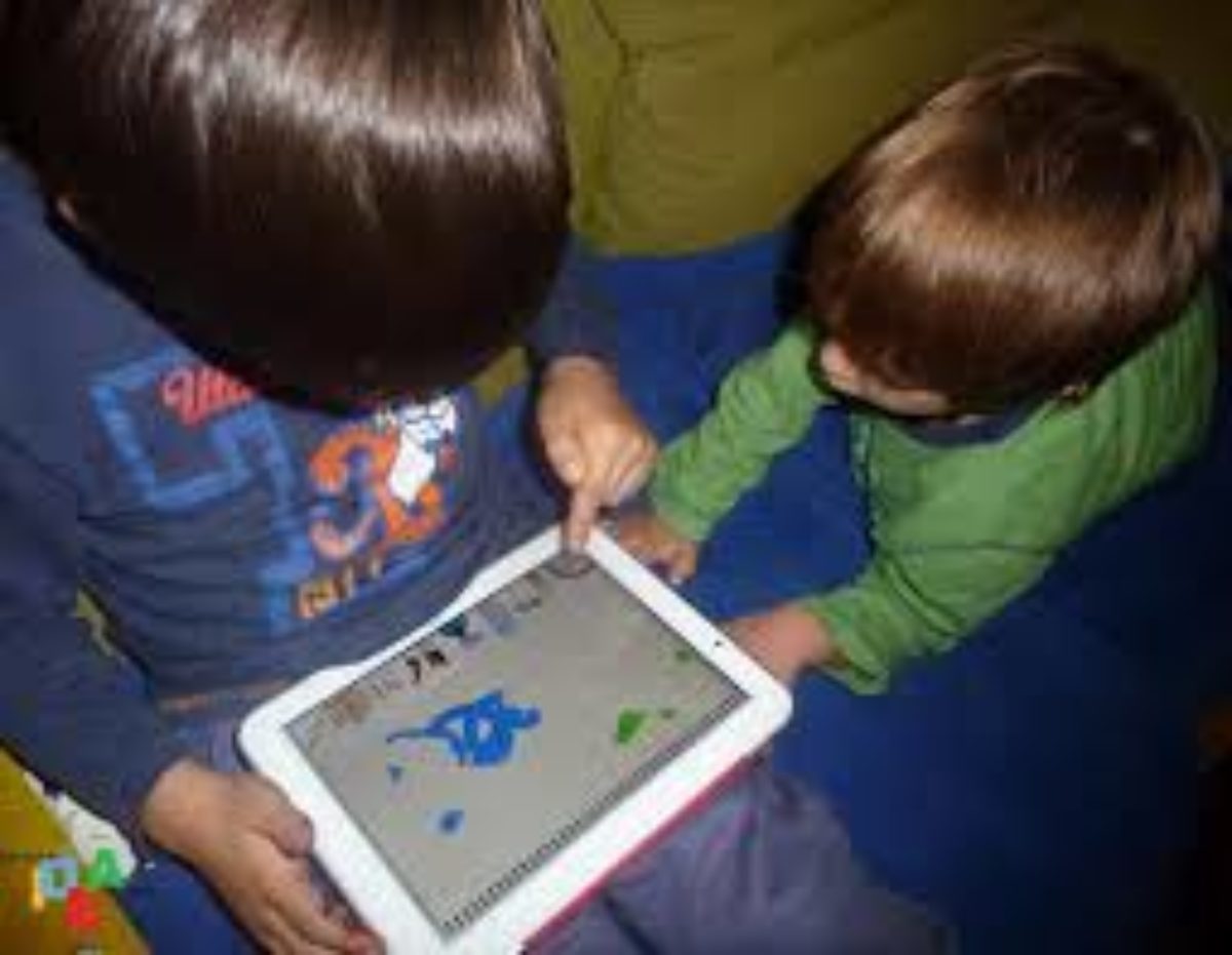 UN TABLET PER AIUTARE I BAMBINI AUTISTICI A COMUNICARE - TOY Design